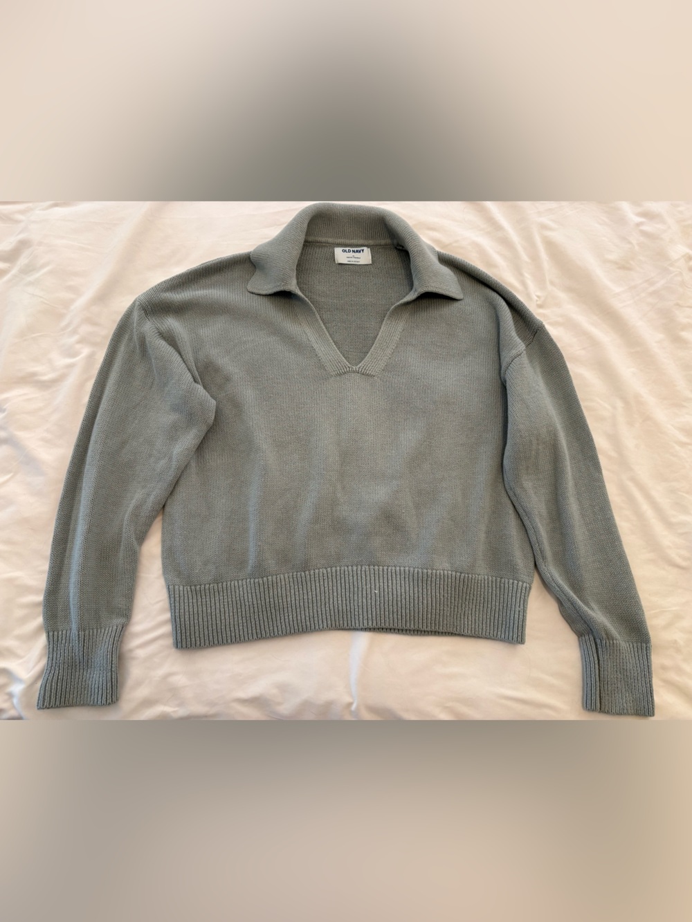 Old Navy Women's Sage Green V-Neck Collared Sweater